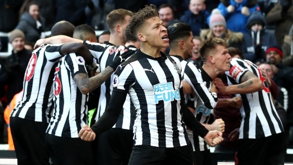 Нюкасъл няма домакинска победа в първенството от октомври Свраките имат