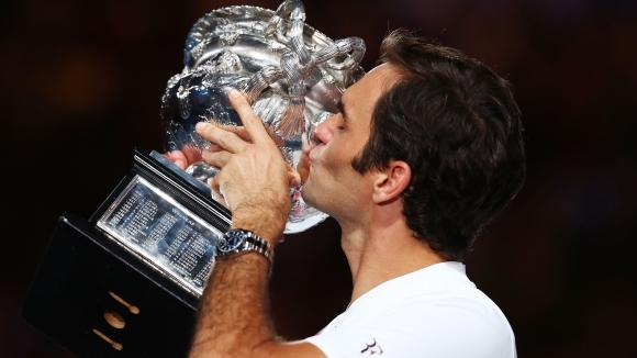Роджър Федерер е само на три победи от знаменито завръщане