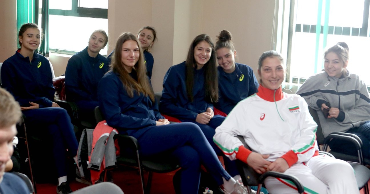 Националният отбор на България по волейбол за девойки до 17