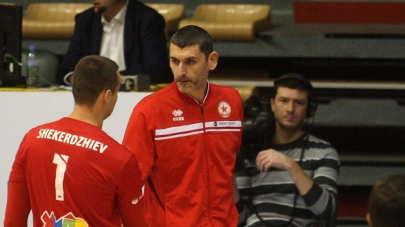 Треньорът на ЦСКА Александър Попов коментира загубата от Левски във