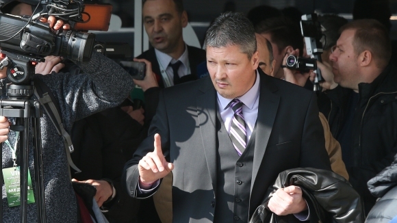 Изненадващ ход предприе може би основният кандидат на Борислав Михайлов