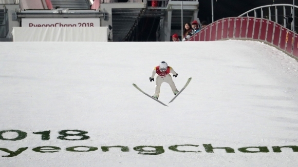 Българинът Владимир Зографски преодоля квалификациите на голямата шанца на олимпийския