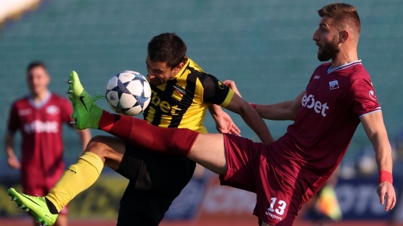 Втородивизионният Черноморец Балчик привлече двама опитни футболисти които идват от