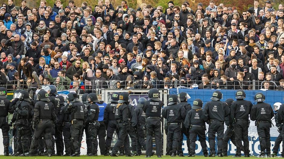 Общинските власти в Бремен спечелиха дело срещу Германската футболна лига