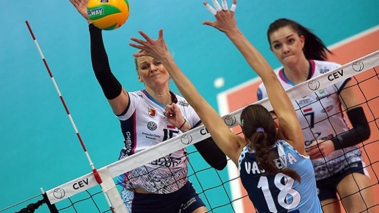 Капитанката на националките Елица Василева и нейният Динамо Казан спечелиха