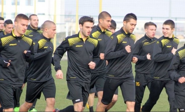 Ботев Пловдив тренира в пълен състав преди домакинския си мач