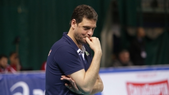 Старши треньорът на Локомотив Новосибирск Пламен Константинов говори веднага след