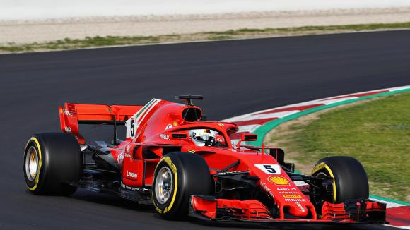Ферари и Себастиан Фетел зададоха темпото в днешния втори ден