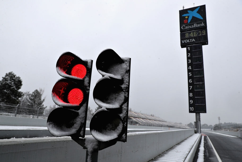 Стартът на третия ден от предсезонните тестове във Формула 1