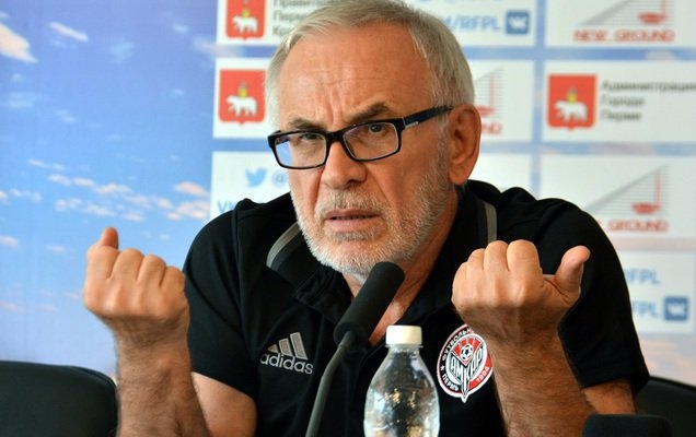 Старши треньорът на Амкар Гаджи Гаджиев обяви че е подал