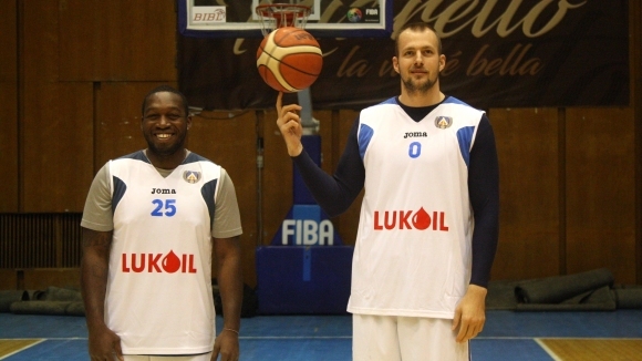 Новите попълнения в състава на баскетболния тим Левски Лукойл