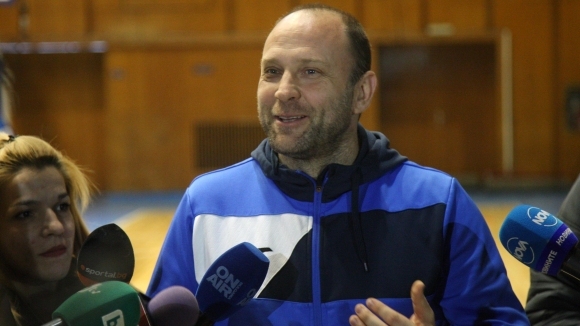 Старши треньорът на Левски Лукойл Константин Папазов е убеден че
