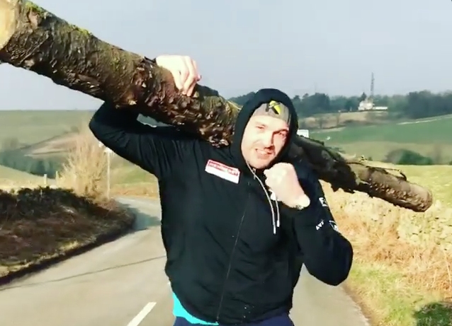 Бившият световен шампион по бокс в тежка категория за професионалисти