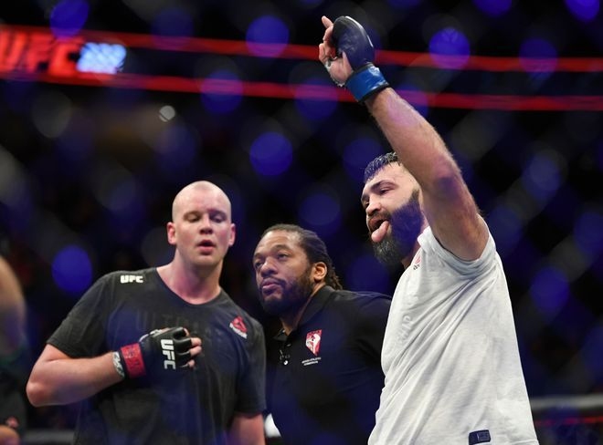 Бившият шампион на UFC в тежка категория Андрей Арловски Блр