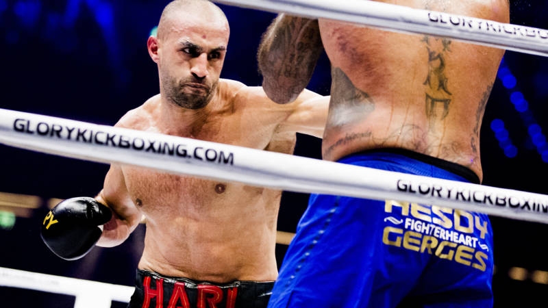 Мароканският боец Бадър Хари се завърна с победа в професионалния