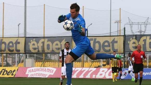 Стражът на Ботев Пд Иван Чворович изрази мнение че равенството