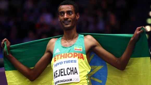 Етиопецът Йомиф Кеджелча защити световната си титла на 3000 метра