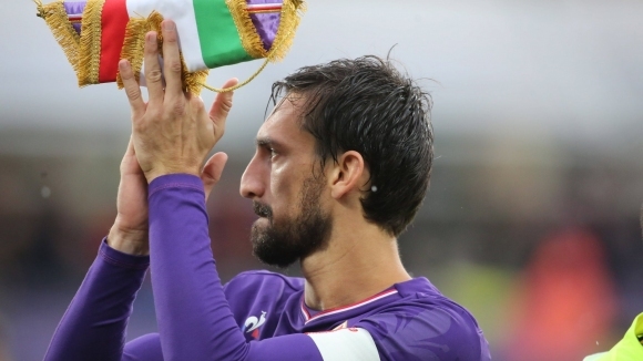 Внезапната смърт на капитана на Фиорентина Давиде Астори потопи в