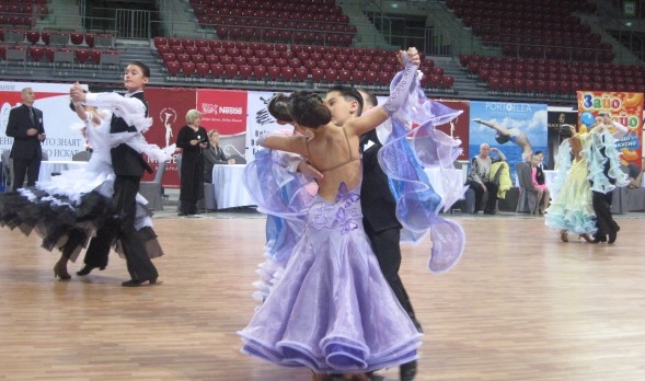 Над 200 танцови двойки от Русия, Гърция, Македония, Сърбия, Румъния