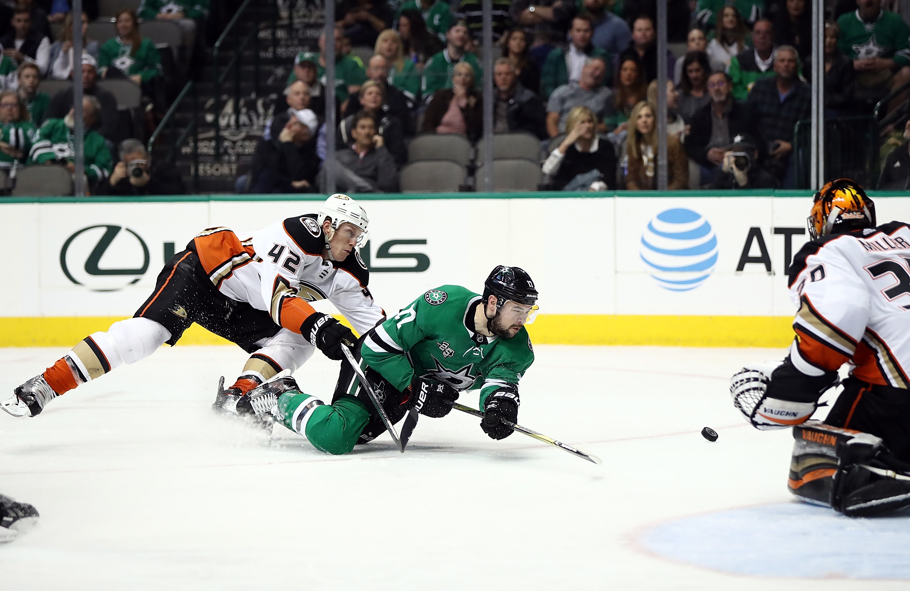 Първенство на Националната хокейна лига на САЩ и Канада НХЛ