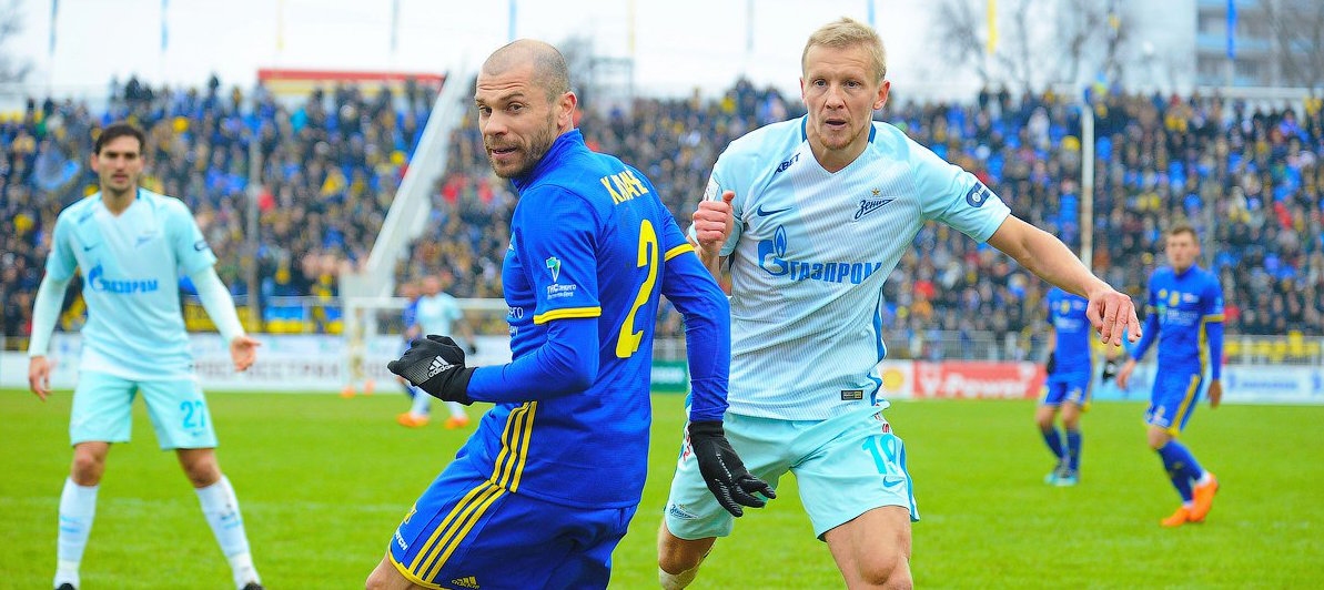 Отборът на Зенит продължава с неубедителното си представяне от началото