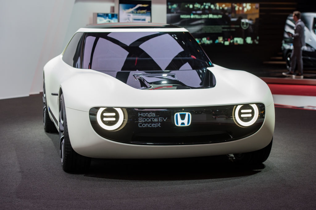 Поръчките за производствената версия на Honda Urban EV Concept започват