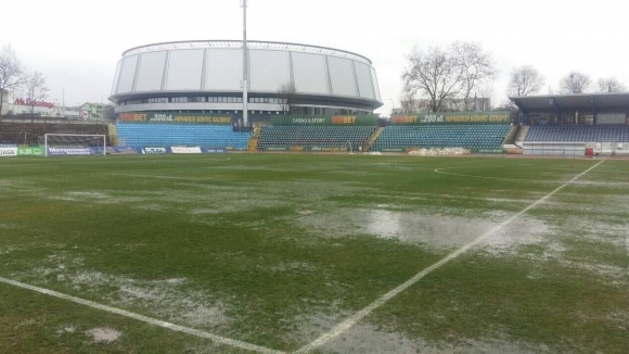 Двубоят от 25 ия кръг на Първа професионална футболна лига между