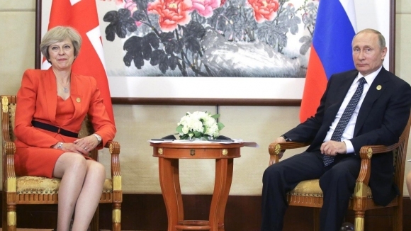 Британски министри и членове на кралското семейство няма да присъстват