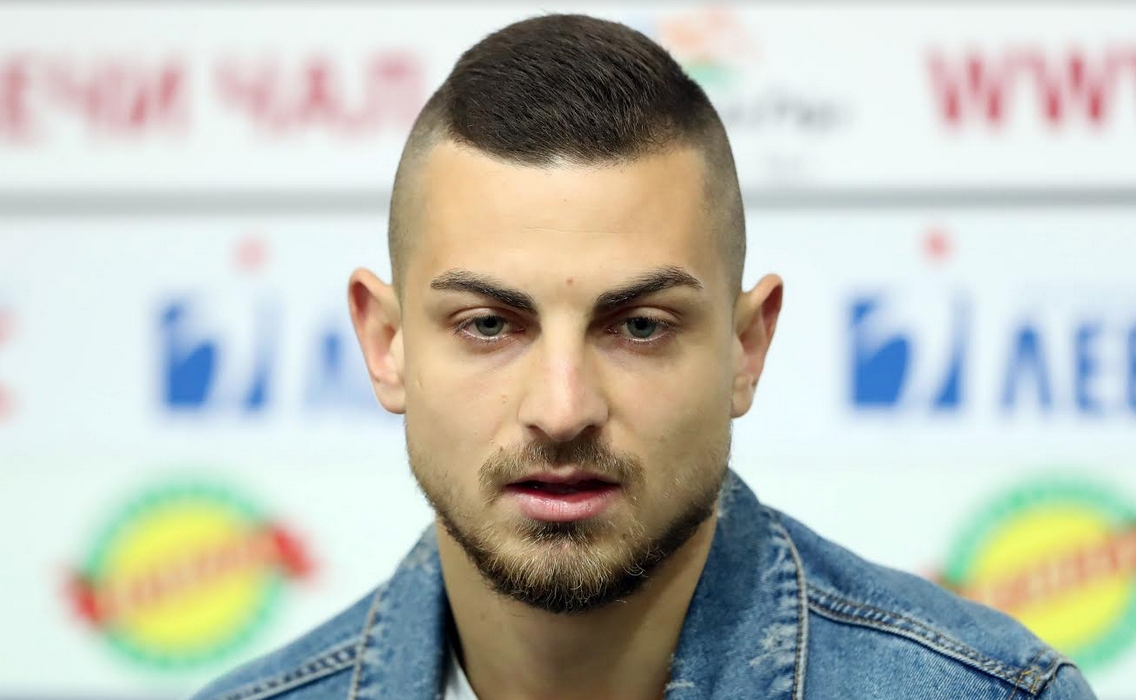 Нападателят на Славия Милчо Ангелов беше избран за футболист номер
