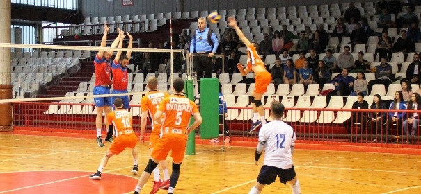 Волейболният отбор на Дунав Русе спечели първия си мач от