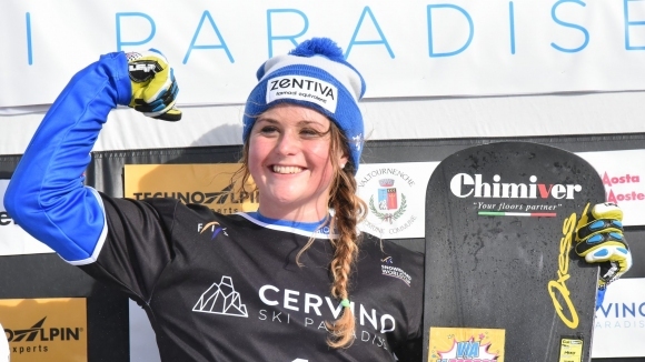 Италианката Микаела Мойоли спечели Световната купа в сноубордкроса при жените
