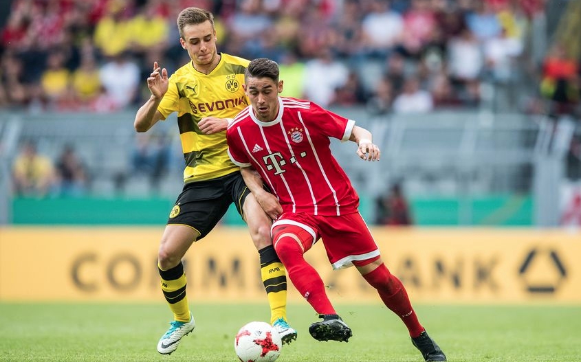 Байерн Мюнхен може да има дебютант в състава си за