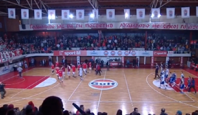 Дербито от 19 ия кръг на македонското първенство между Работнички