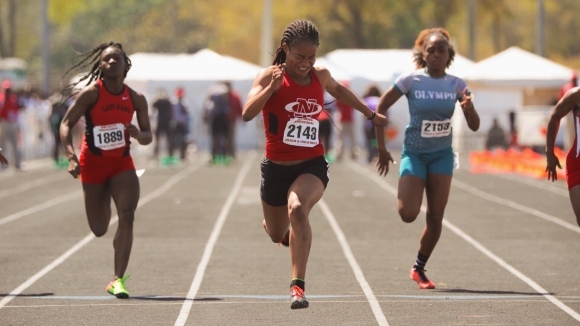 Бриана Уилямс подобри световния рекорд на 100м за девойки 15 годишни