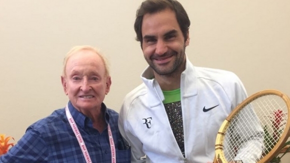 Род Лейвър поднесе прекрасен подарък на Роджър Федерер след победата