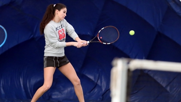 Националката на България за Фед Къп Изабелла Шиникова се класира