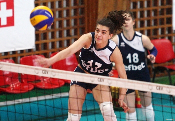 Волейболистката на Левски Моника Кръстева смята че загубата от Марица