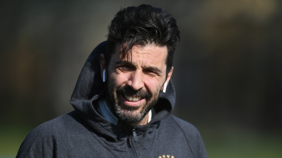 Очакваното отказване на легендарния вратар Джанлуиджи Буфон от футбола вече