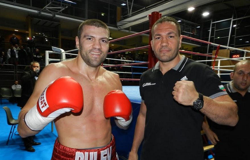 Кубрат Пулев вече официално е боксов мениджър. Бившият претендент за