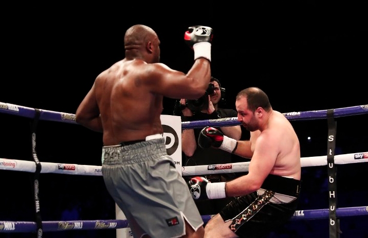 Бившият съперник на Кубрат Пулев Дерек Чисора показа отлична форма