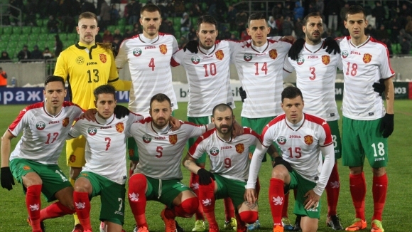 Националният отбор на България пристигна в Унгария където утре футболистите
