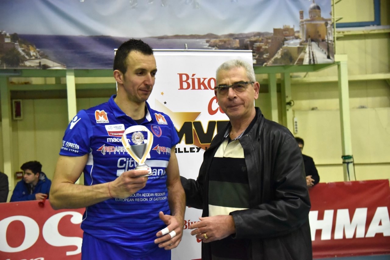 Българският диагонал Боян Йорданов и неговият Фойникас (Сирос) приключиха сезона
