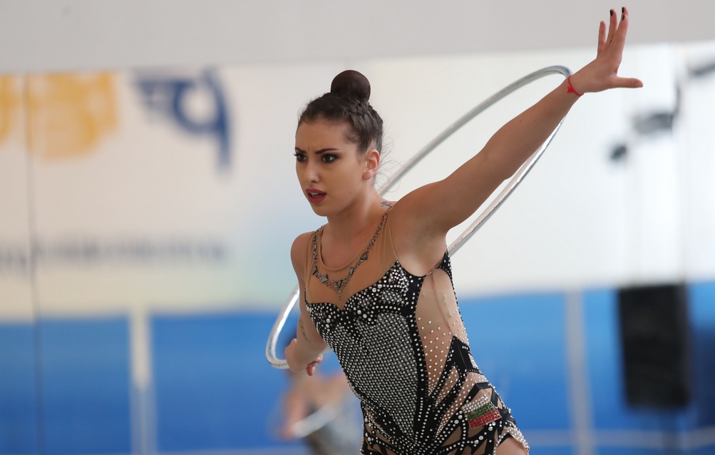 Българските гимнастички Катрин Тасева и Боряна Калейн спечелиха четири бронзови