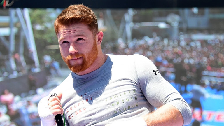 Шефовете на Световната боксова асоциация Джилберто Мендоса и на