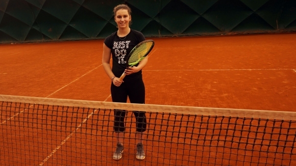 Най силната българска тенисистка при девойките Гергана Топалова ще бъде водачка