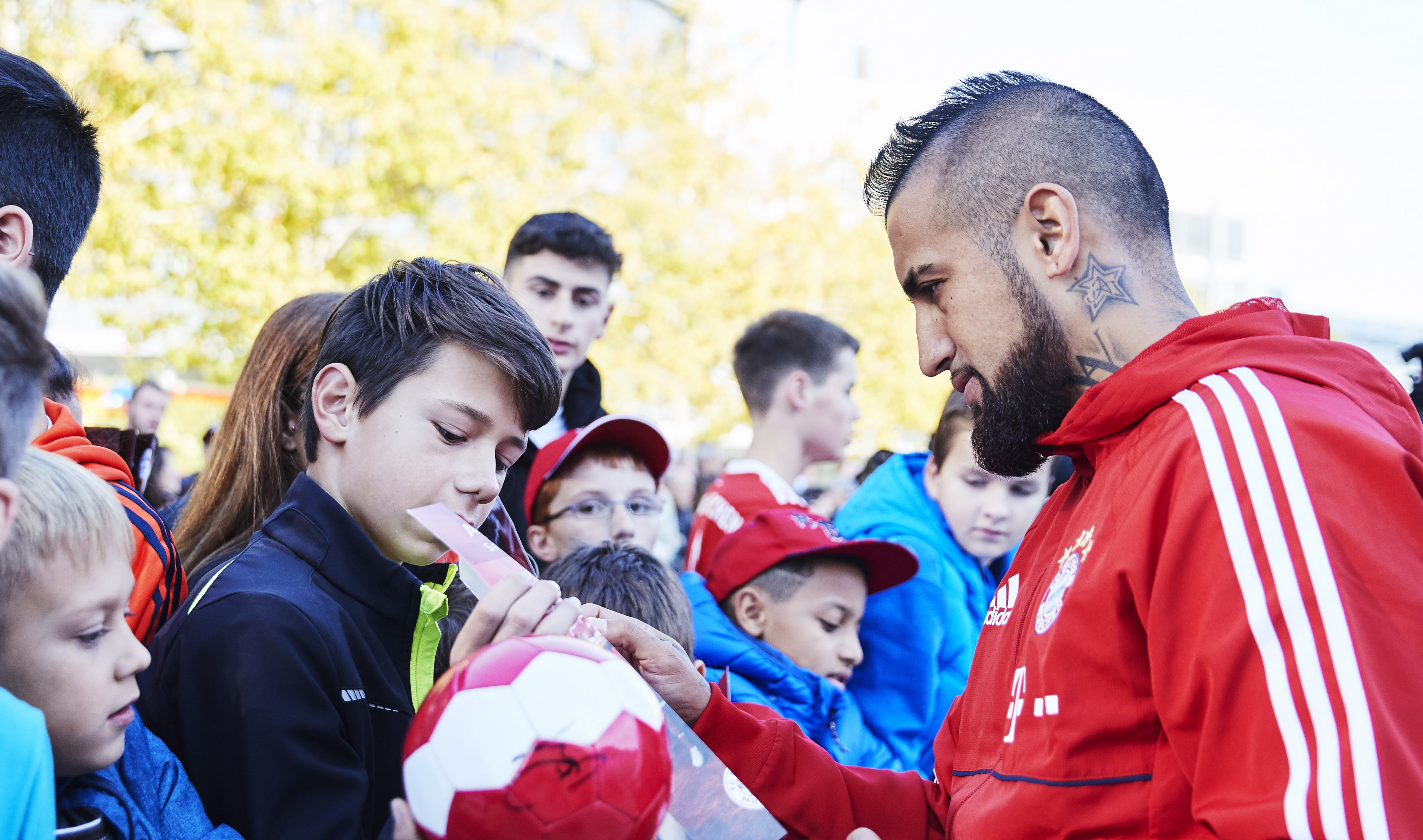 Манчестър Юнайтед ще изкуши Байерн Мюнхен с оферта от 48