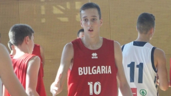 Талантът от школата на баскетболния Академик Бултекс 99 Пловдив Симеон