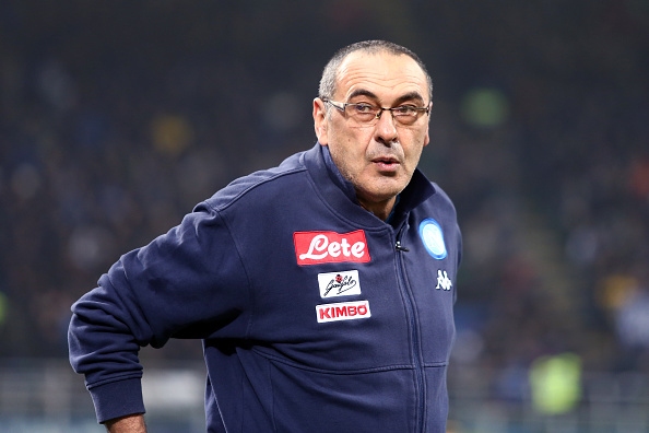 Старши треньорът на Наполи Маурицио Сари продължава да води преговори