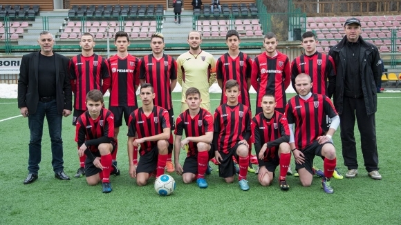 Юношите старша възраст до 18 години на ФК Локомотив Дряново