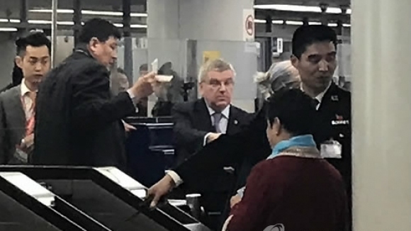 Президентът на Международния олимпийски комитет МОК Томас Бах пристигна в